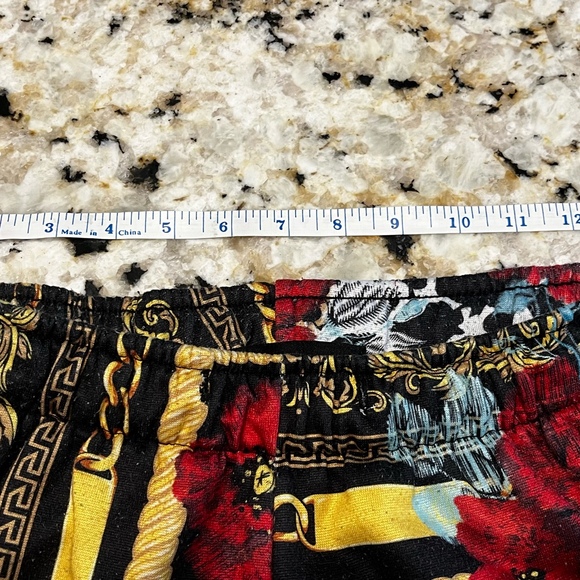 Reason Men's Floral Chains Shorts in Size Small - Picture 4 of 5